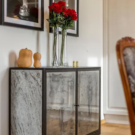 Queen Διαμέρισμα