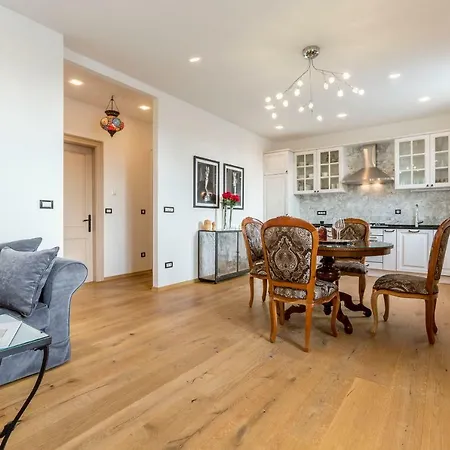 Апартаменты Queen *